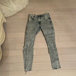 Levi's Stonewashed Skinny Jeans